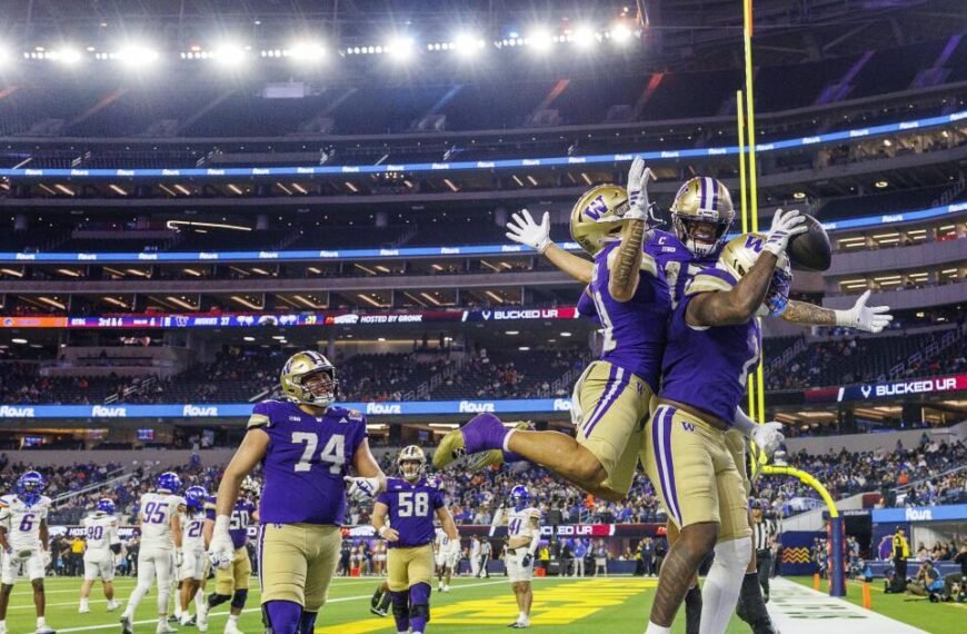 Washington Secures Five Picks and Dominates Boise State in L.A. Bowl