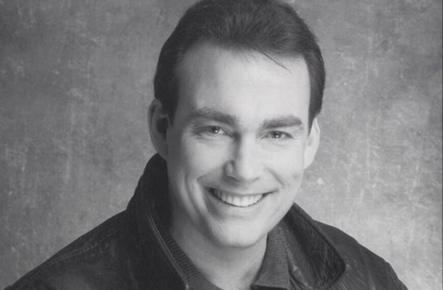 Beloved Comedian and Former Late Show Host John Mulrooney Passes Away at 67