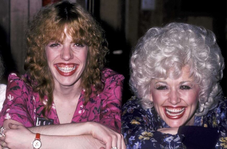 Dolly Parton's Sister Freida Shares Her Thoughts on Asking Fans for Prayers: 'Mama Always Encouraged Us to Pray'