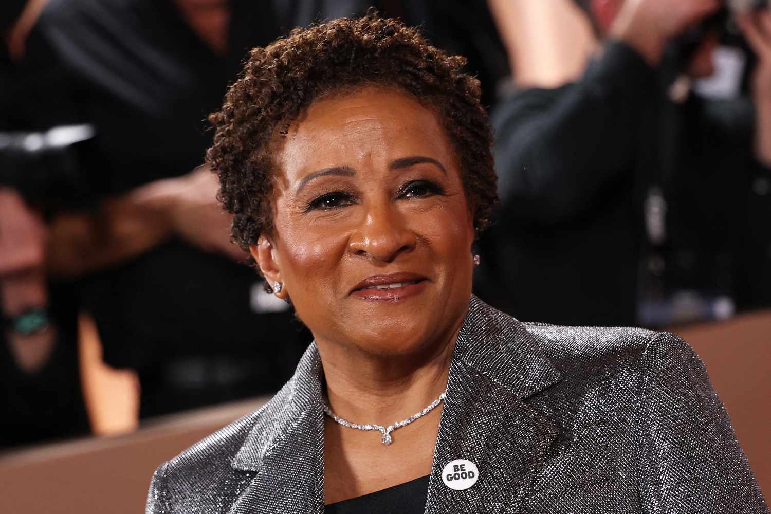 Wanda Sykes Supports Immigrant Rights at the Golden Globes with a 'Be Good' Pin: 'It's Just Horrible What They're Doing to People'