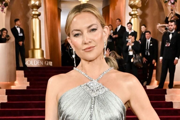 Kate Hudson Chooses Smudge-Proof, Volumizing Mascara Over Falsies — Get It for Under $30