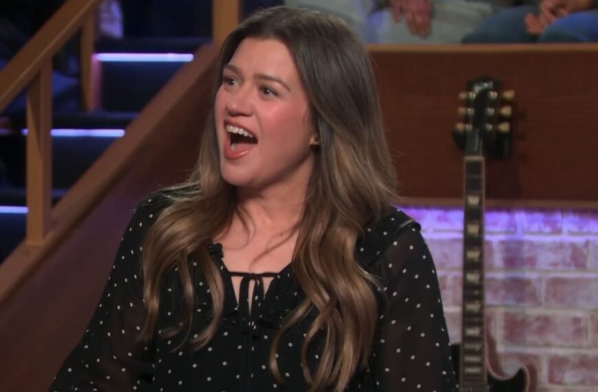 Kelly Clarkson Celebrates the Naming of a Shark: Say Hello to 'Kelly Sharkson'