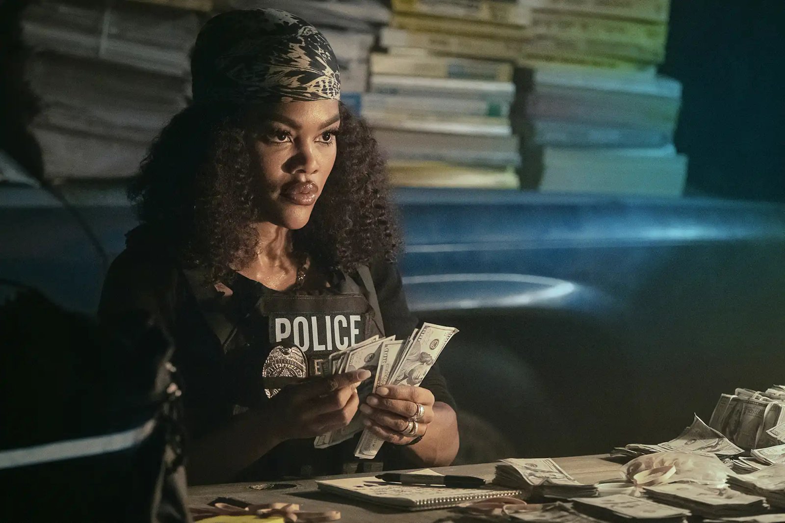 Teyana Taylor as Detective Numa Baptiste in The Rip.
