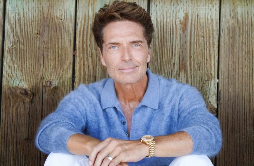 Richard Marx Talks About the Creation of His After Hours Album with Support from Rod Stewart, His Wife Daisy Fuentes, and His Late Father