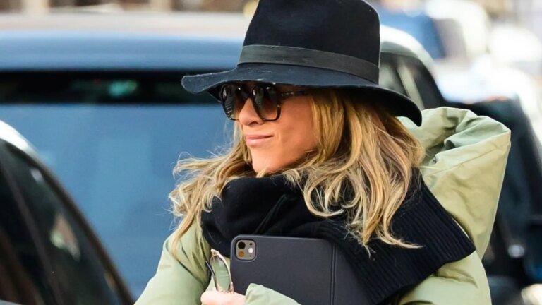 Jennifer Aniston Refreshes the Classic 2016 Look for 2026