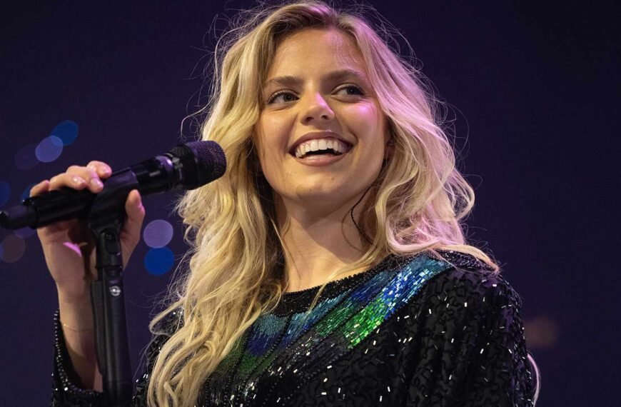 Reneé Rapp Engages the Audience at Her Austin City Limits TV Debut: Check It Out