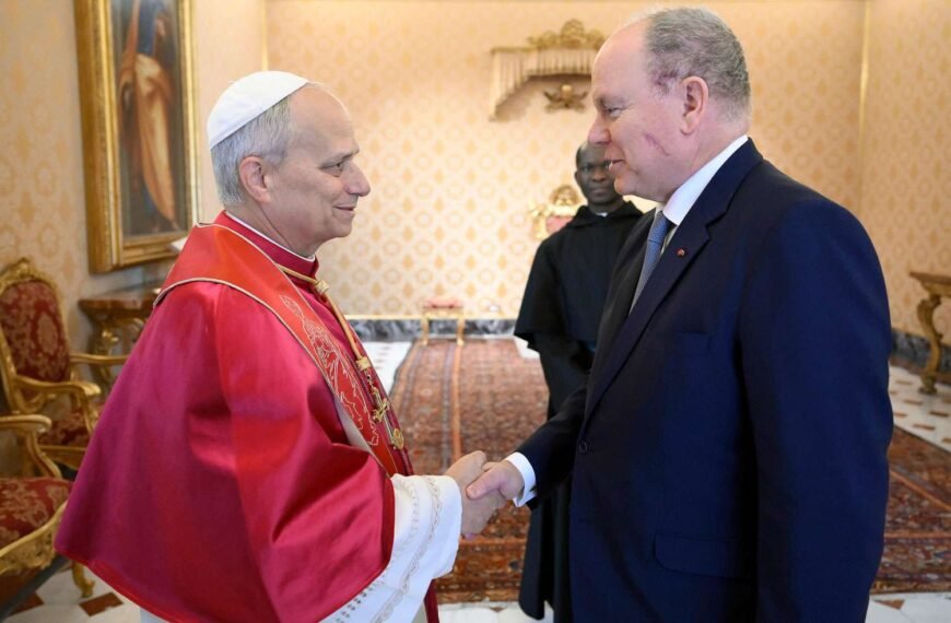 Prince Albert of Monaco Shows Scar Following Surgery During Visit with Pope Leo