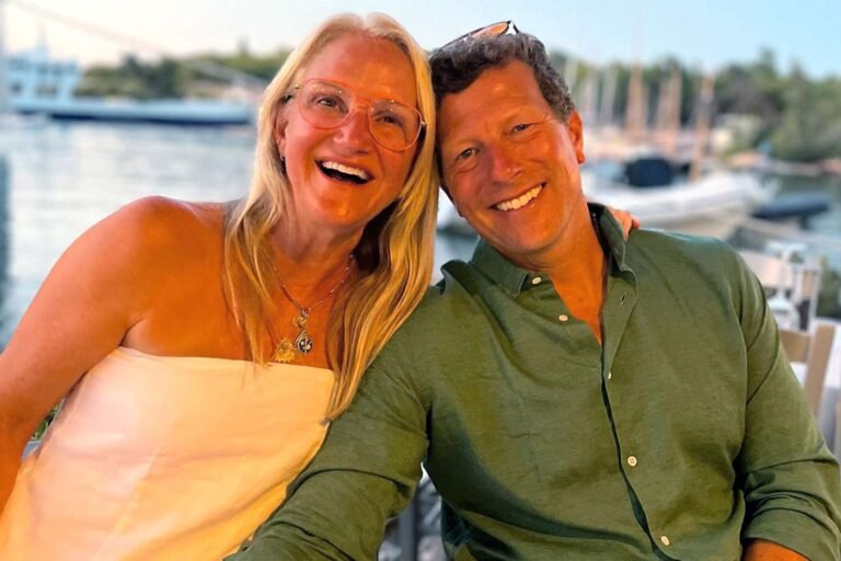 Mel Robbins Shares How She and Chris are Celebrating Their 30th Wedding Anniversary
