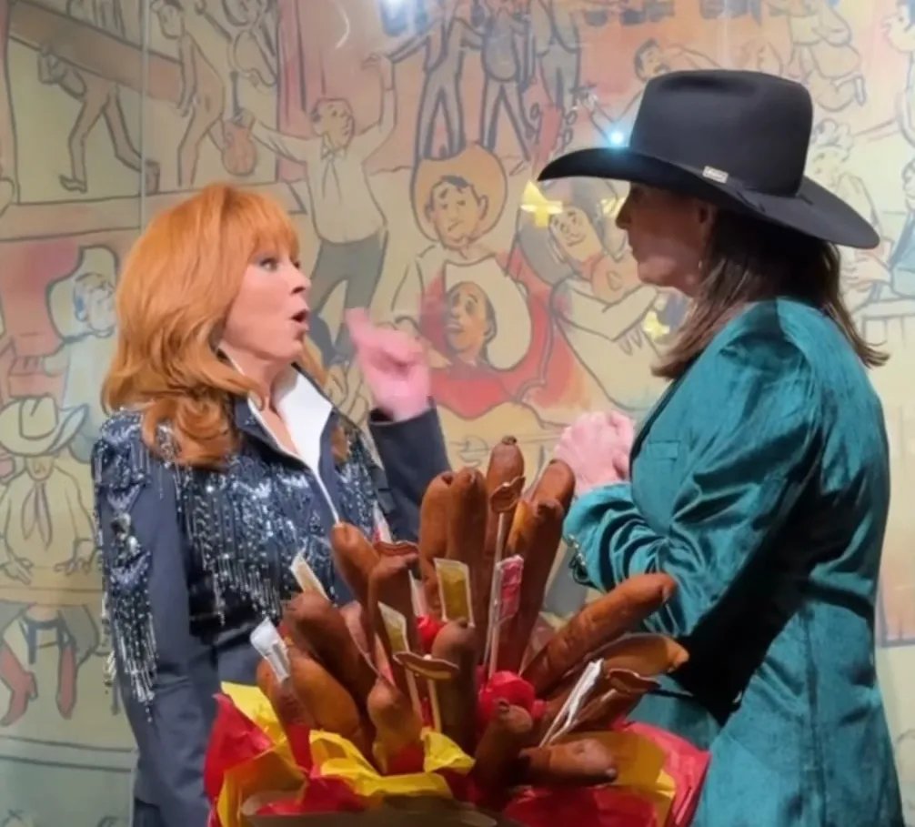 Reba McEntire corndogs