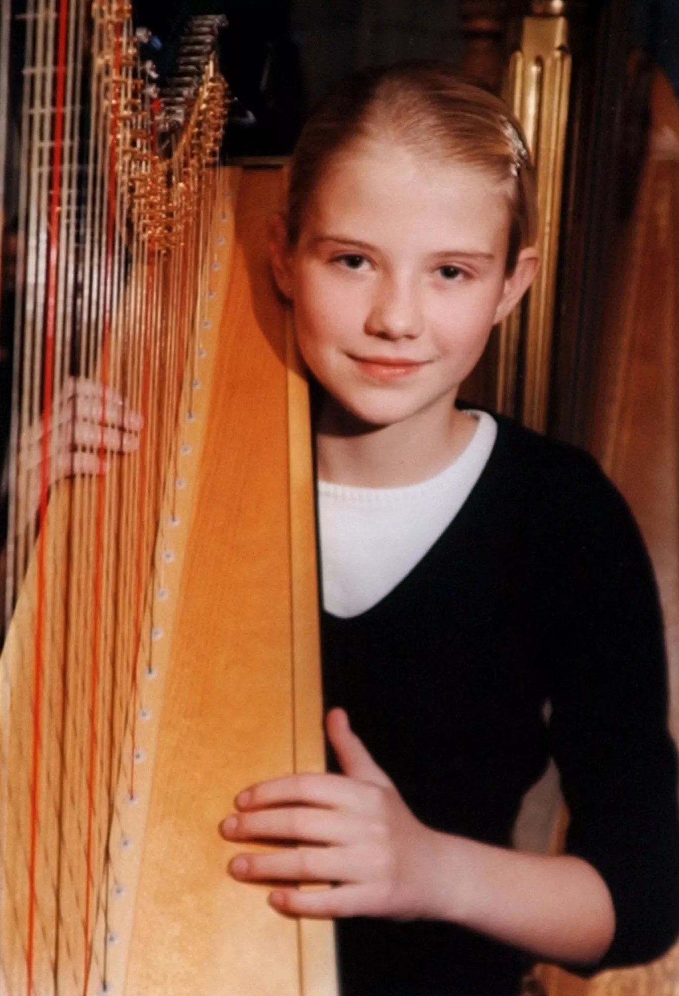 A family photo of 14-year-old Elizabeth Smart.
