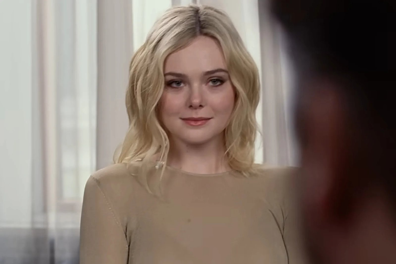 Elle Fanning in Sentimental Value