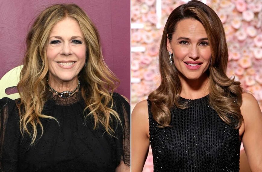 Jennifer Garner Shares How Rita Wilson Portrays Her Mom in The Last Thing He Told Me Season 2