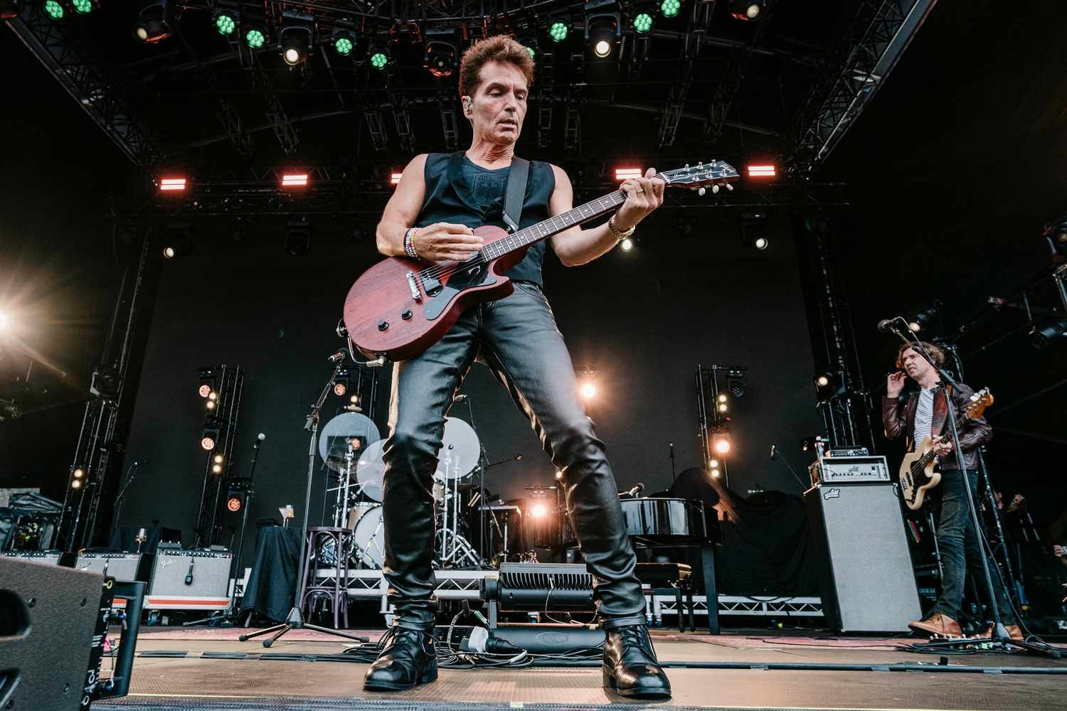 Richard Marx Reflects on Breaking Free from the Balladeer Label and Embracing Change