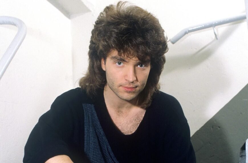 Richard Marx Shares How David Foster Advised Against Singing and Who Stepped In to Support Him