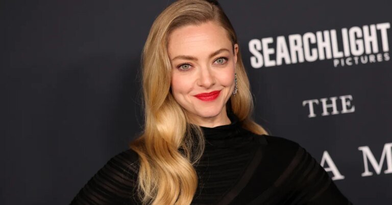 Amanda Seyfried's Elegant Pleated Skirt: A Chic Alternative to Jeans We Can't Wait to Try