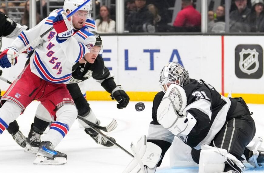 Anton Forsberg Shines After Darcy Kuemper’s Injury During Kings' Victory