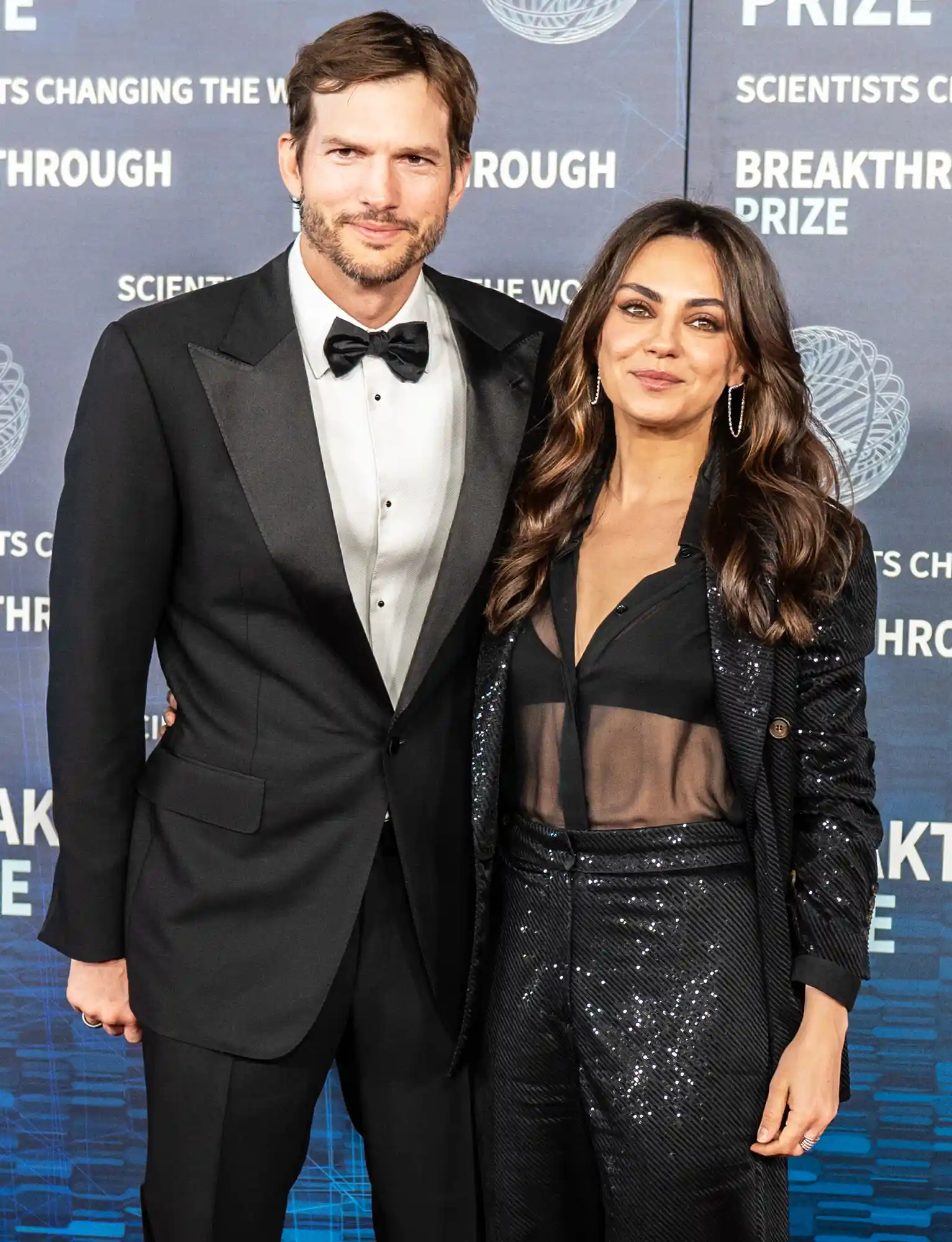 Ashton Kutcher and Mila Kunis at the ninth Breakthrough Prize Ceremony 