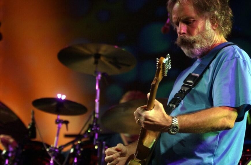 Beloved Grateful Dead Co-Founder Bob Weir Passes Away at 78