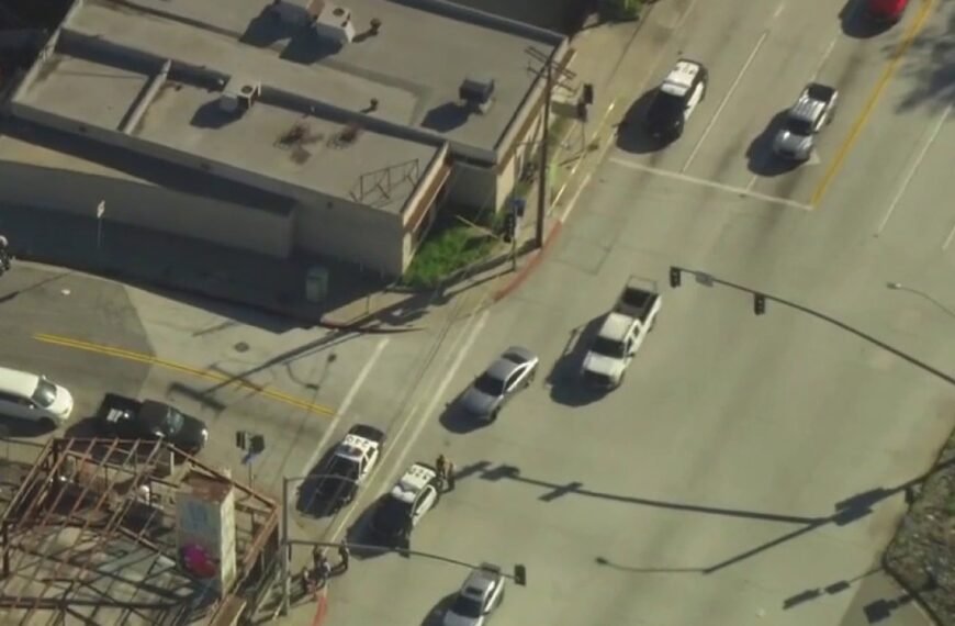 Body Discovered in Pickup Truck in East LA