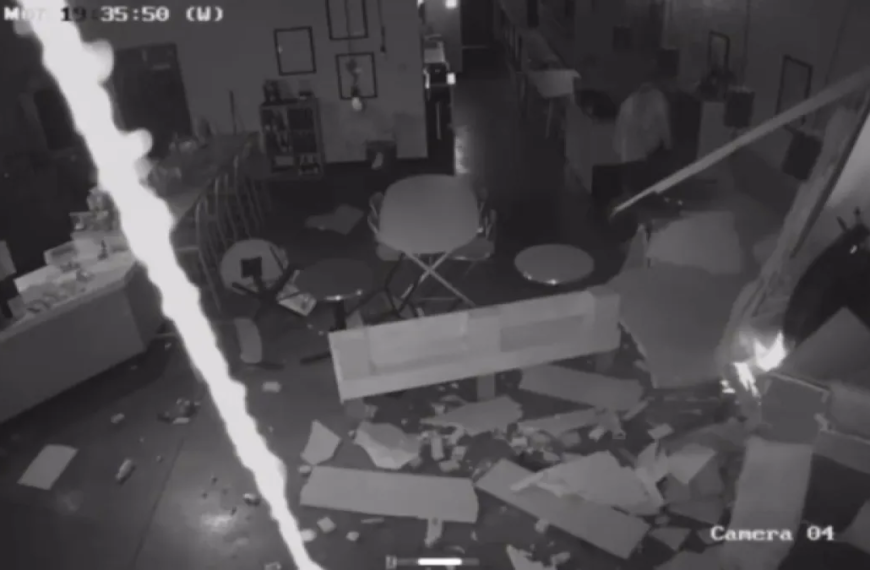 Car Accident at Bixby Knolls Shop Highlights Rising Traffic Incidents in Long Beach