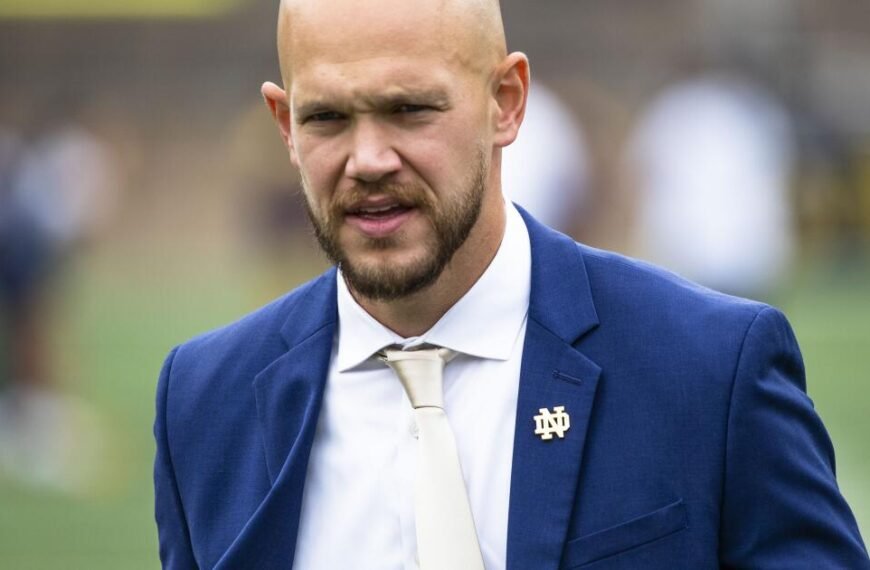 Chargers Bring Chris O'Leary Onboard as New Defensive Coordinator