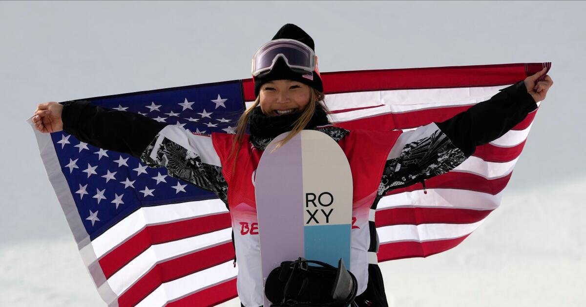 Chloe Kim Faces Shoulder Injury and Uncertainty Ahead of Olympic Competition