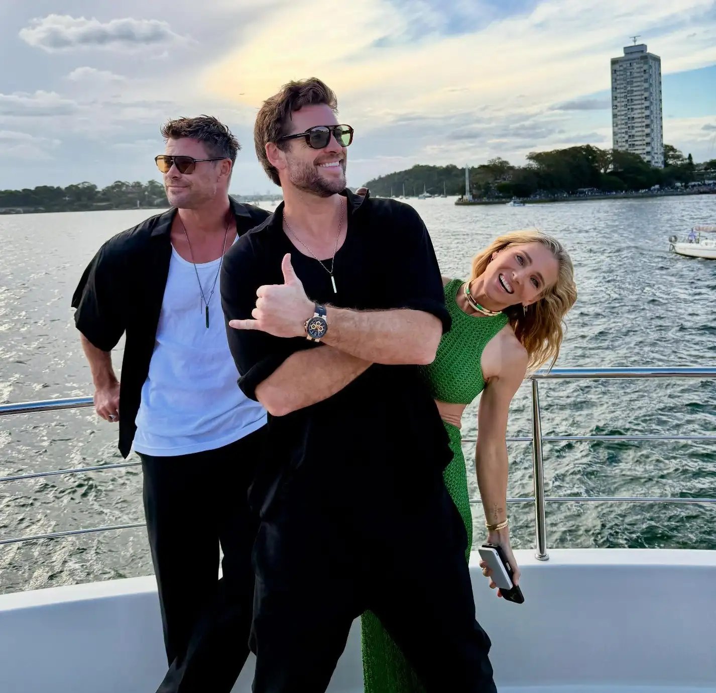 Chris Hemsworth, Liam Hemsworth, and Elsa Pataky on Dec. 31.