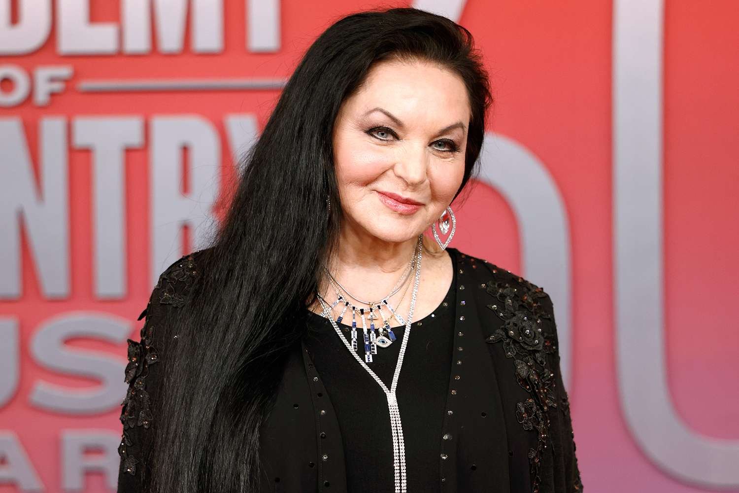Crystal Gayle Shares Her Health Journey After Stepping Back from Performances