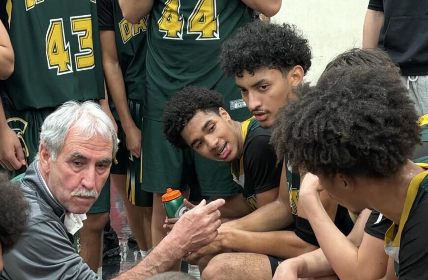 Damien Basketball Team Takes Early Lead and Secures Win Against Etiwanda