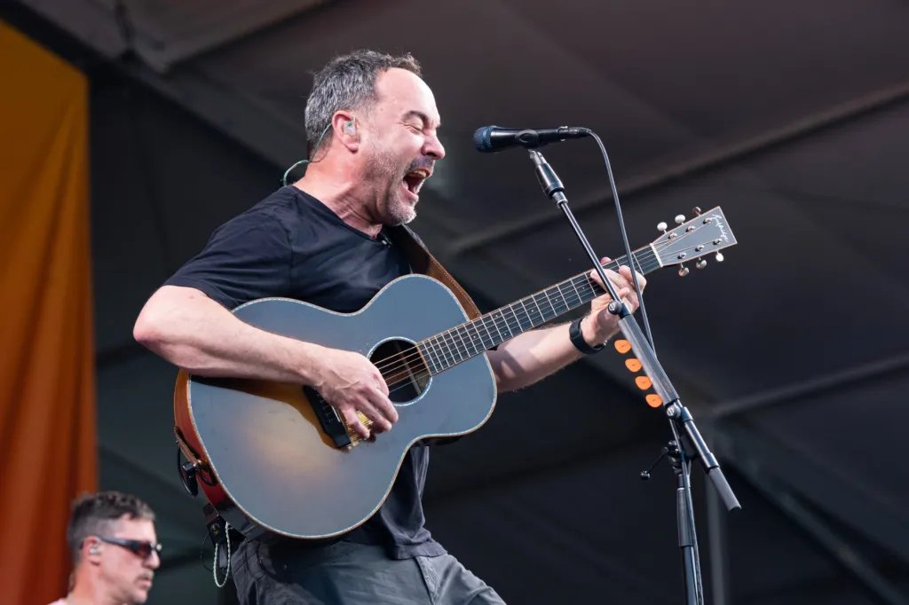 Dave Matthews Critiques Trump Administration and ICE in Response to Minnesota Shooting: A Call for Change in Troubling Times