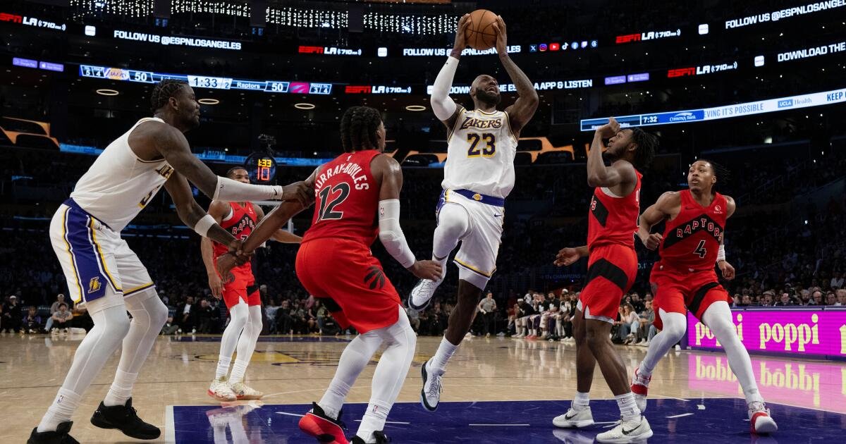 Deandre Ayton Shines as Lakers Overcome the Raptors