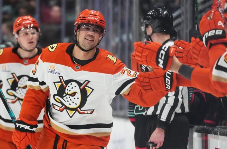 Ducks Secure Sixth Straight Win Against the Kraken