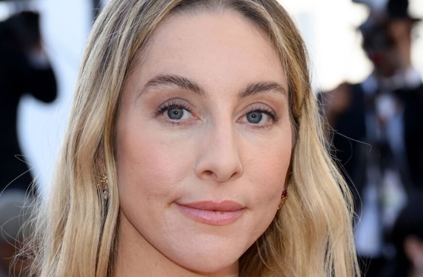 Este Haim Ties the Knot with Jonathan Levin in a Stunning Louis Vuitton Princess Dress