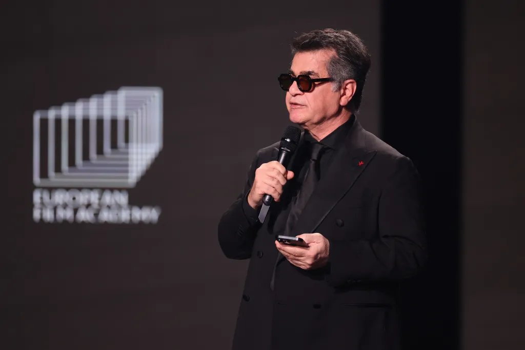 European Film Awards Kick Off with Jafar Panahi's Message and Honors for 'Arco' and 'Sirāt' – Live Updates
