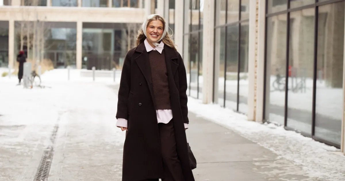 Feel Confident and Chic in These High-Waisted Dress Pants That Stay in Place