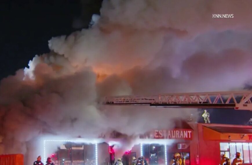 Firefighters Contain Blaze at Baldwin Park Commercial Building