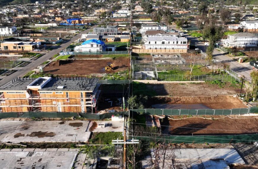 Flags at Half-Staff in Honor of Those Affected by LA County Wildfires