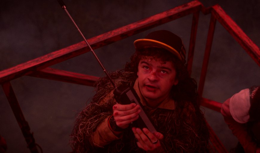 Gaten Matarazzo Shares Dustin's Journey Through Grief, Beliefs About Mike's Story, and Key Finale Moments in 'Stranger Things 5'