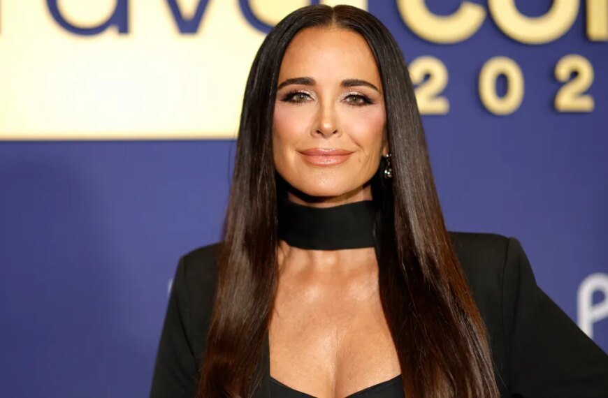 Get Kyle Richards’ Cozy Turtleneck Look in Aspen for Just $28