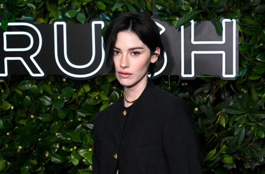 Gracie Abrams Shares Heartfelt Thoughts on Paul Mescal and ‘Hamnet’ in Sweet Moment About Her Relationship