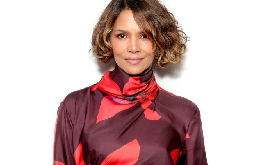 Halle Berry Shows Off Effortless French-Girl Chic with Her Fashion Week Coat