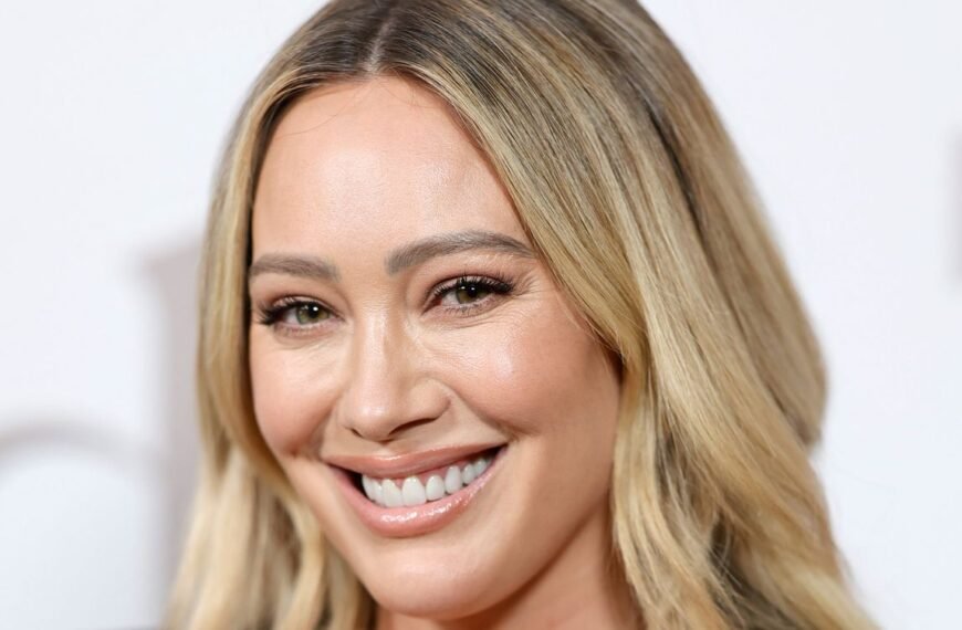 Hilary Duff Dazzles in a Stunning Nude Bodysuit at Her First Concert in 18 Years