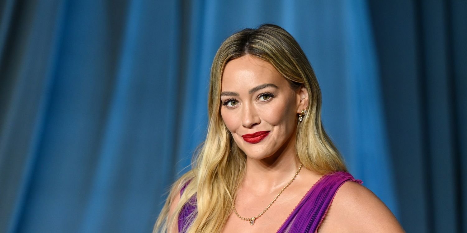 Hilary Duff Shows Natural Beauty in a Simple Towel Before Exciting Career Moment