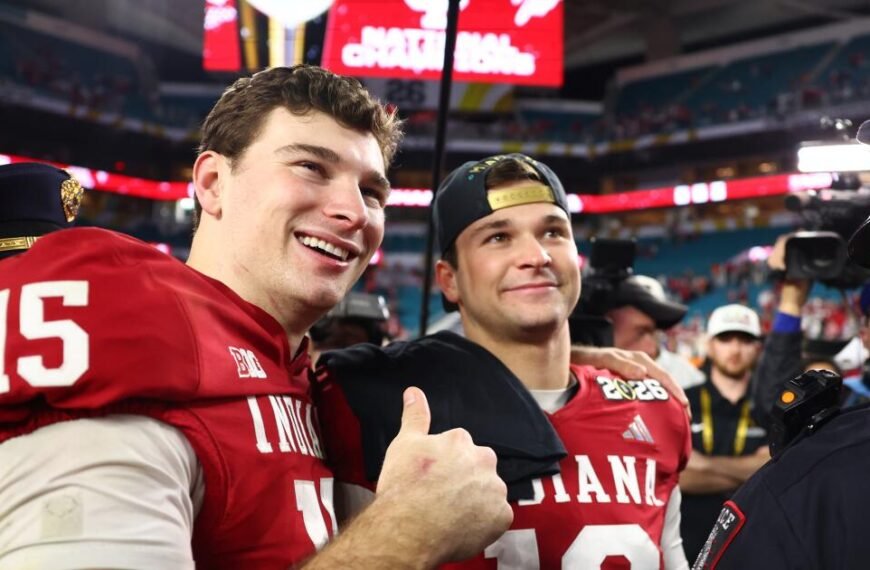 Indiana Backup QB Alberto Mendoza Joins Transfer Portal Shortly After Hoosiers' CFP Win