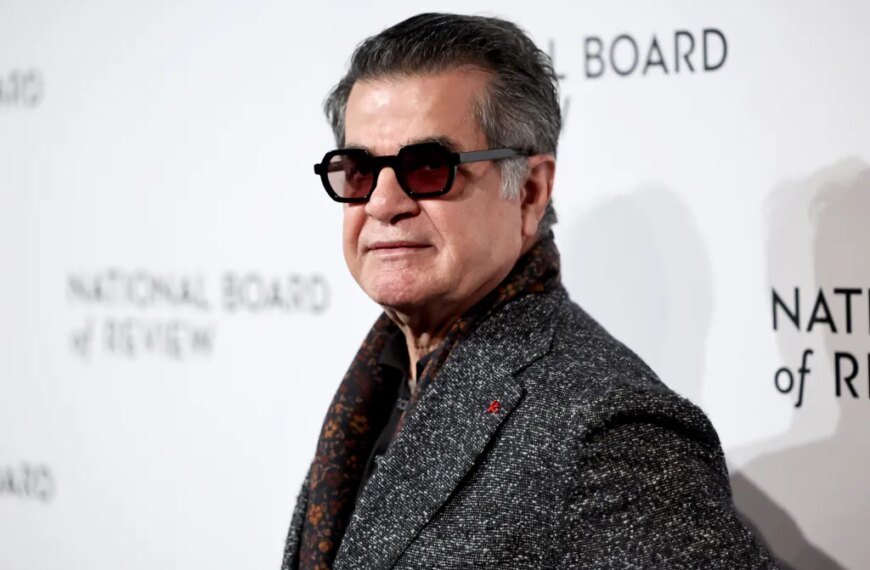 Jafar Panahi Reflects on Iran's Violence and His Hope to Return Home: "I Will Be Back"