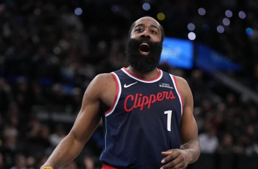 James Harden Moves Past Shaq on Scoring List in Clippers' Win Over Hornets