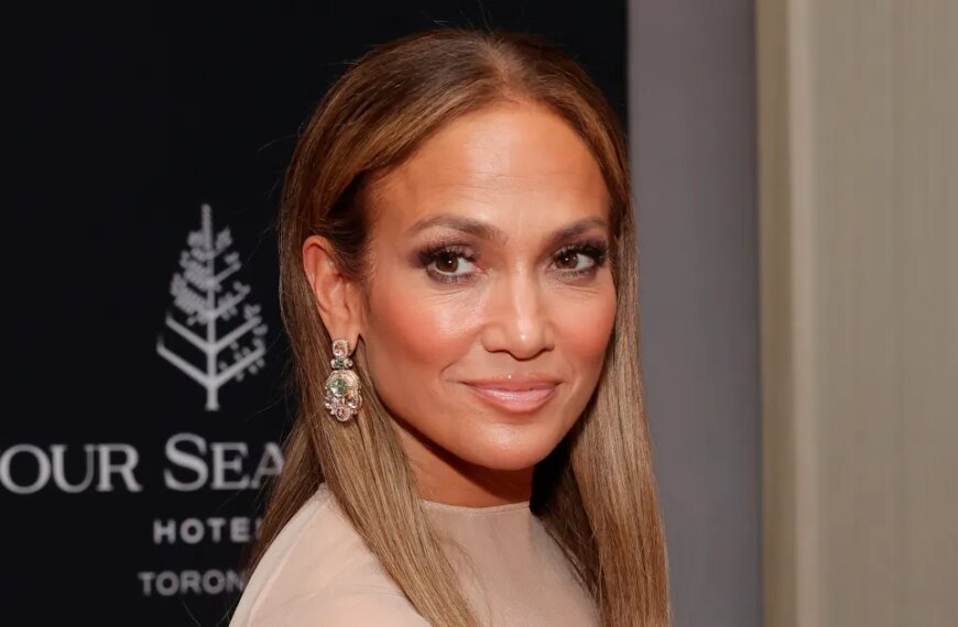 Jennifer Lopez's Favorite Winter Cardigans: 18 Stylish Options to Try