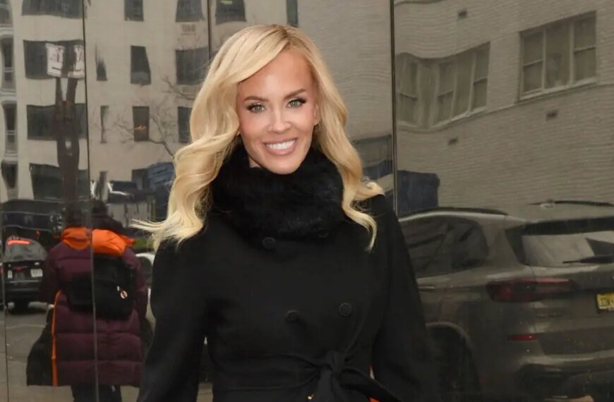 Jenny McCarthy Shares a Simple Styling Tip to Make Your Winter Coats Look Chic