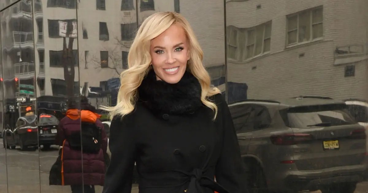 Jenny McCarthy Shares a Simple Styling Tip to Make Your Winter Coats Look Chic