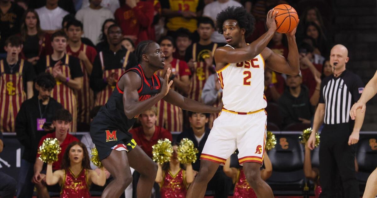Jordan Marsh Leads USC to a Much-Needed Home Victory Against Maryland